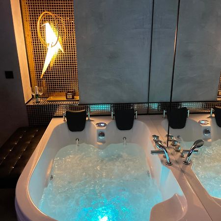 Apartament Z Jacuzzi W Sercu Krakowa Екстериор снимка