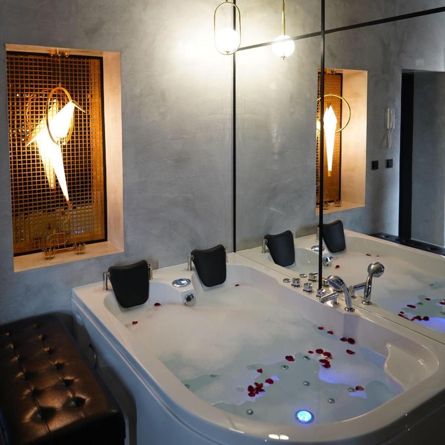Apartament Z Jacuzzi W Sercu Krakowa Екстериор снимка