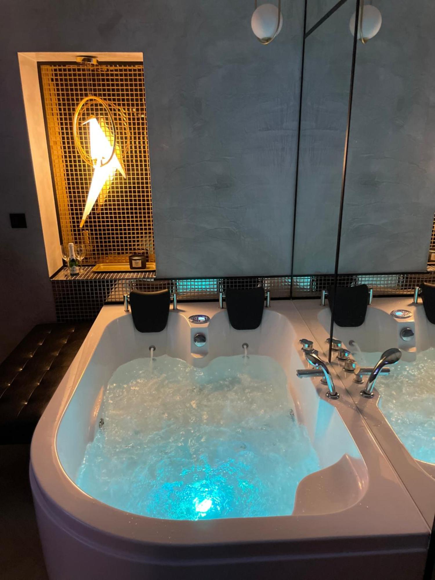 Apartament Z Jacuzzi W Sercu Krakowa Екстериор снимка